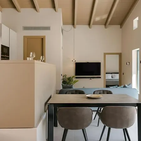 Electra Villa Zóla